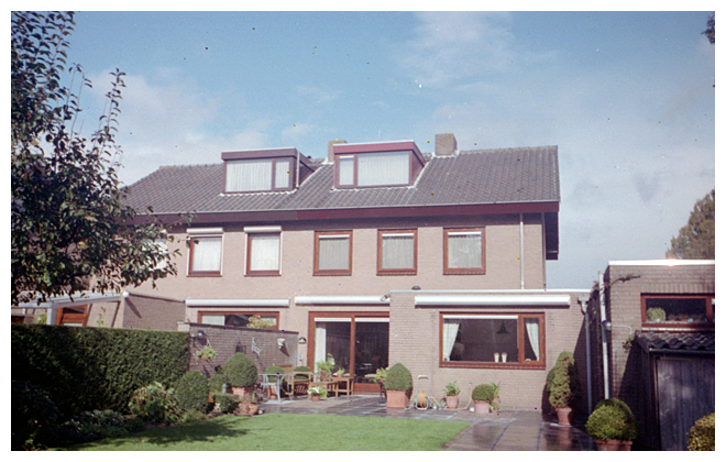 35elmar03%7E0.jpg