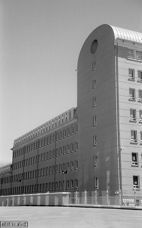 Leica IIIc, Sonnar, Y2 filter, Kodak Double-X
