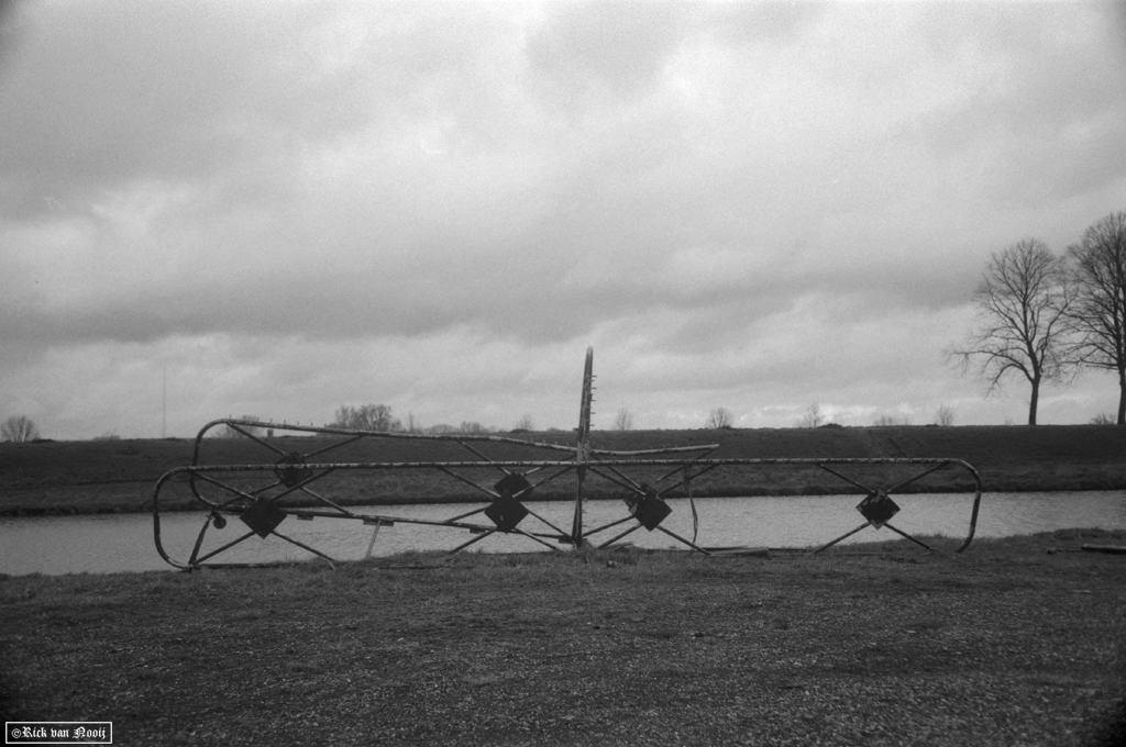 CZJ 35mm f/2.8 Biogon, Ilford FP4+
