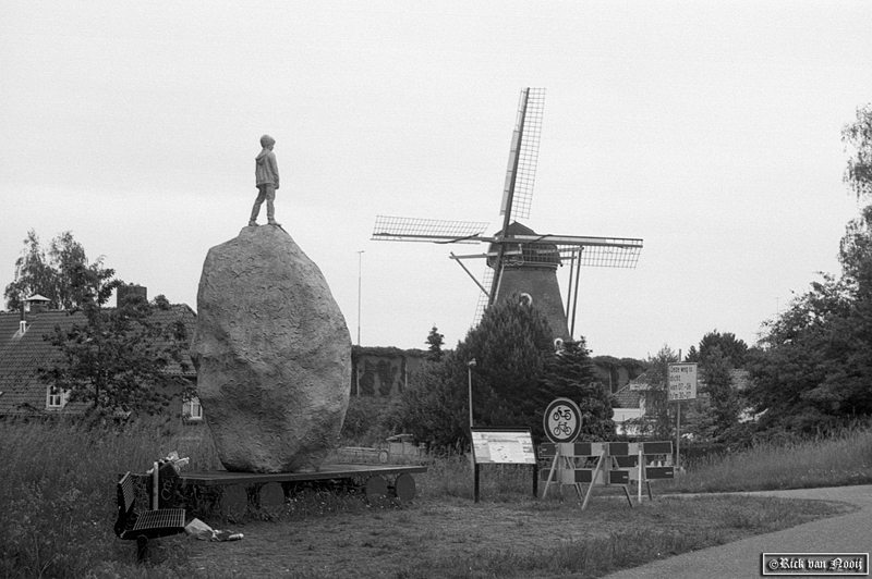 9cm f/4 Elmar, Orange Filter, Agfa APX100
