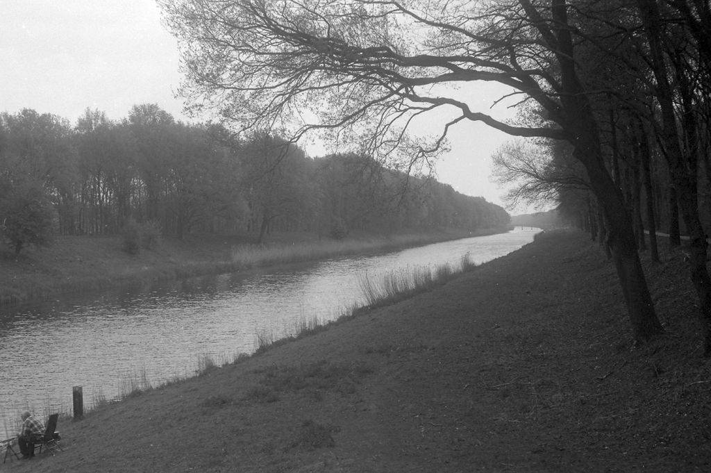 Test of Jon's Leica III, 5cm Elmar, Fomapan 100
