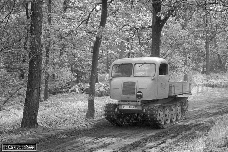 Contax II, 5cm f/1.5 Sonnar, Fomapan 100
