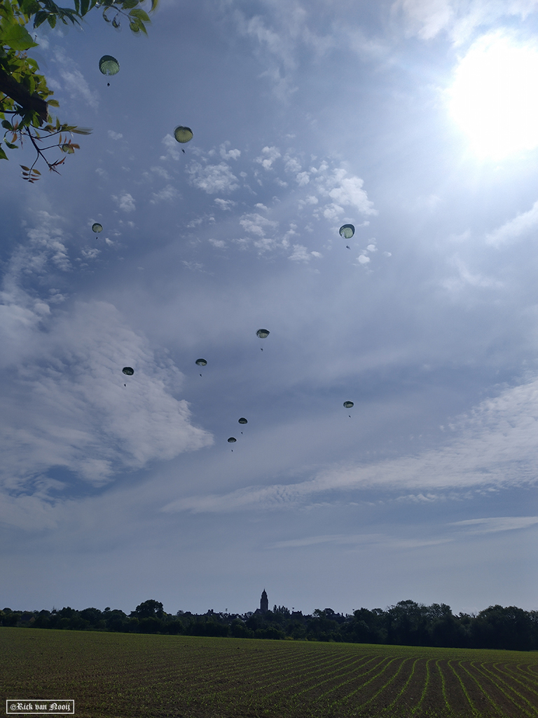 NO240074.jpg