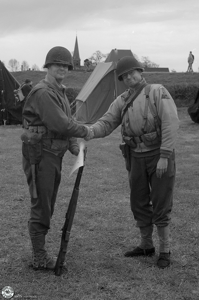 Leica IIIc, 50/2 Summitar, Y2 Filter, Rollei Retro 80s
