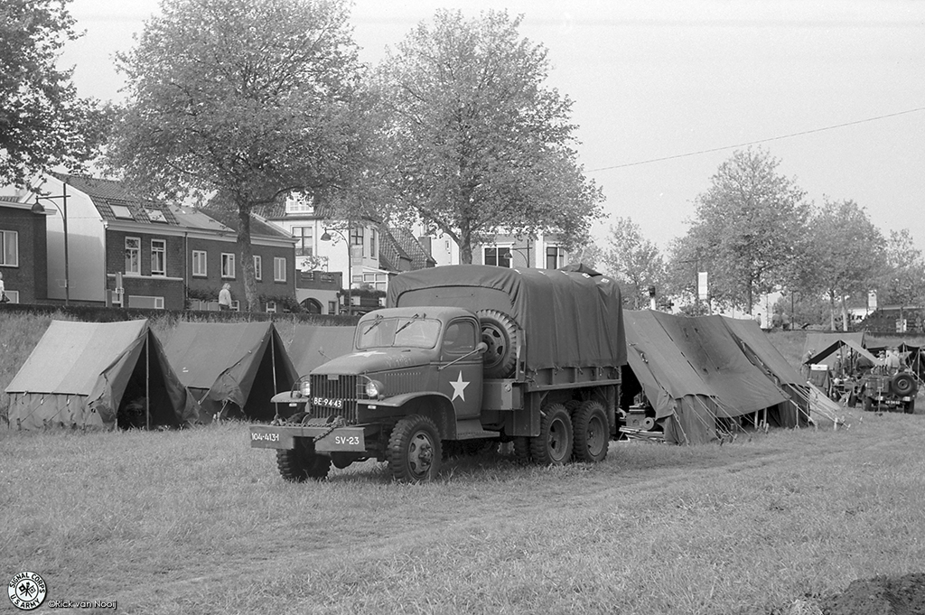 Leica If - CZJ 50/1.5 Sonnar - Rollei Retro 80s
