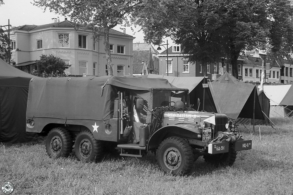 Leica If - CZJ 50/1.5 Sonnar - Rollei Retro 80s
