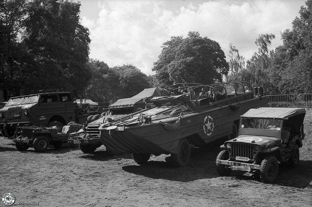 Leica IIIc, 35mm f/3.5 Elmar, Rollei Retro 80s
