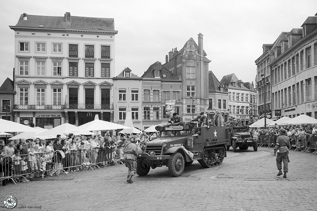 Leica IIIc, 35mm f/3.5 Elmar, Rollei Retro 80s
