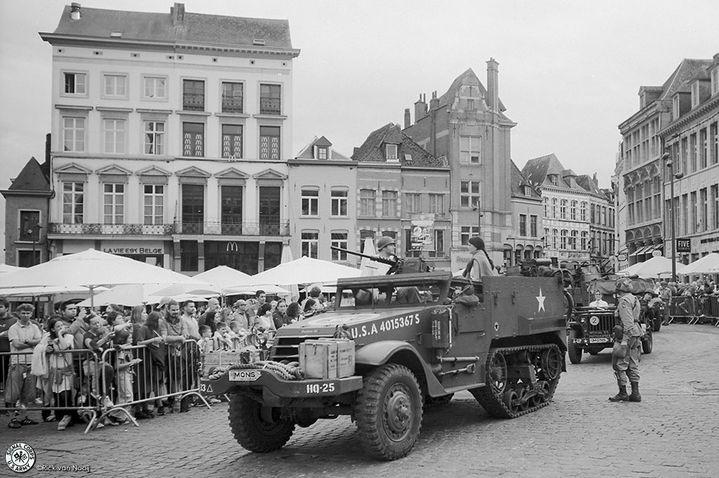 Leica IIIc, 35mm f/3.5 Elmar, Rollei Retro 80s
